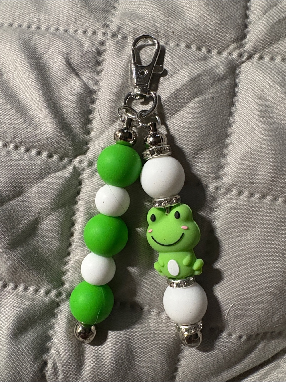 Green & White Frog Beaded Keychain